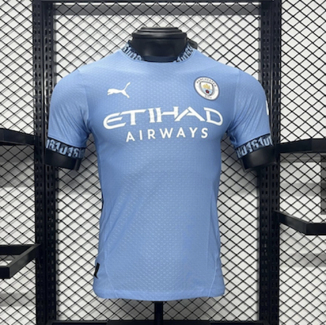Player version 24-25 Manchester City home